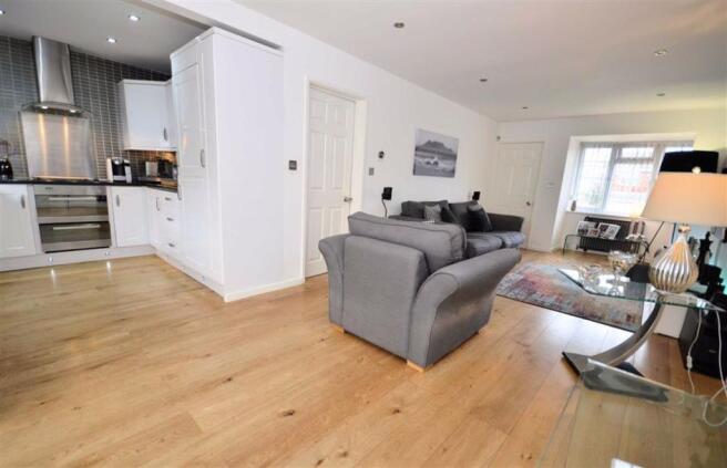 Living/Dining Room & Open Plan Kitchen