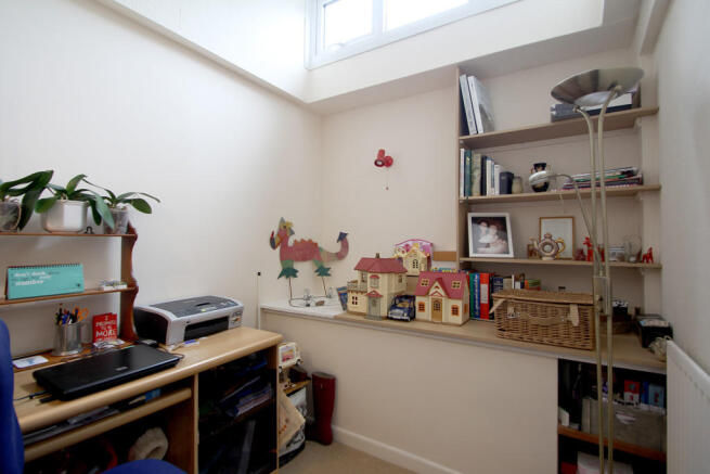Photo 8