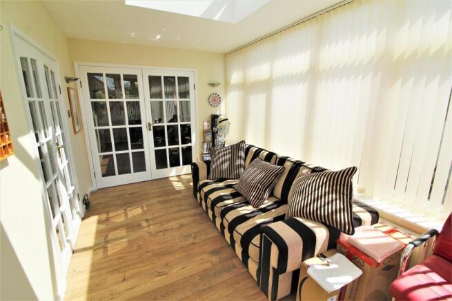 GARDEN ROOM