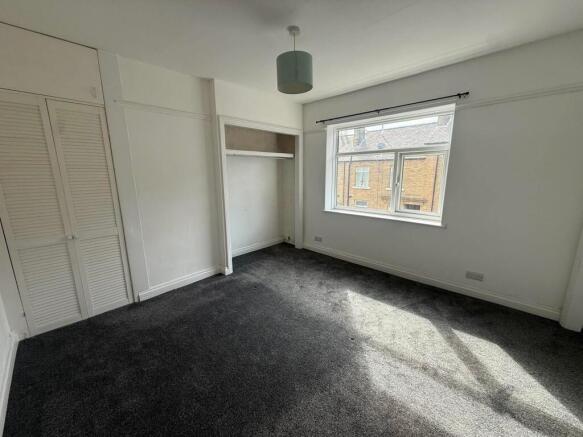 2 bed House to rent Image 4