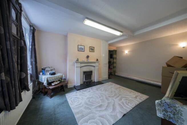 4 Gaskell Drive-001.JPG