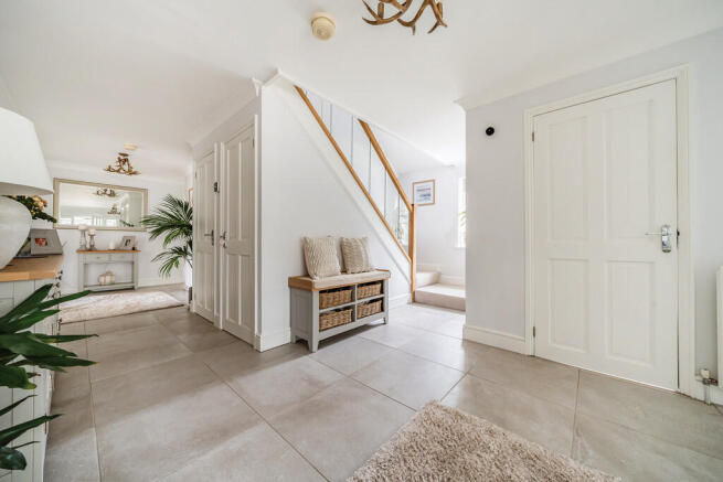 1288426-8-6825fef...