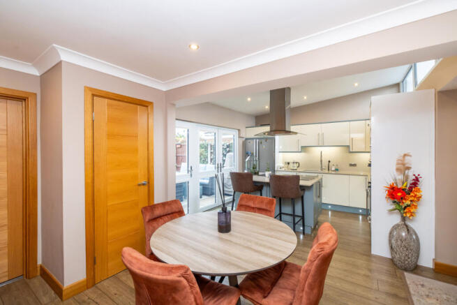 3 bed Bungalow for sale Image 9
