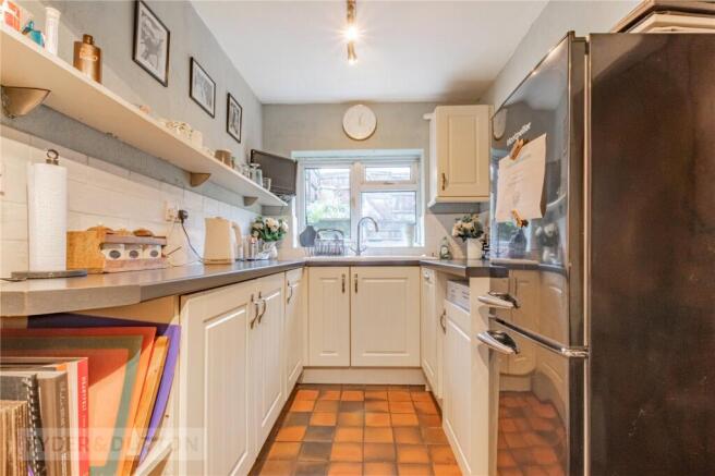 3 bed Terraced for sale Image 8