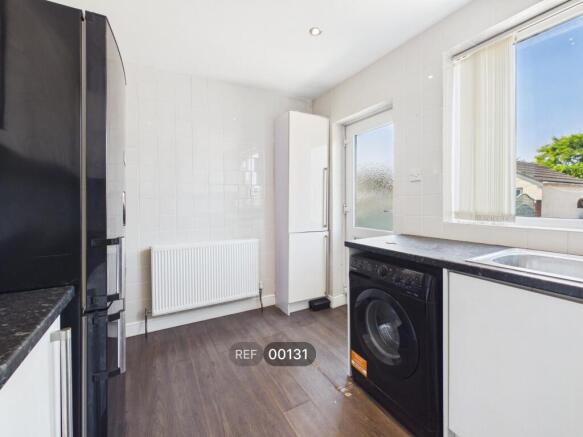 2 bed Not Specified to rent Image 4