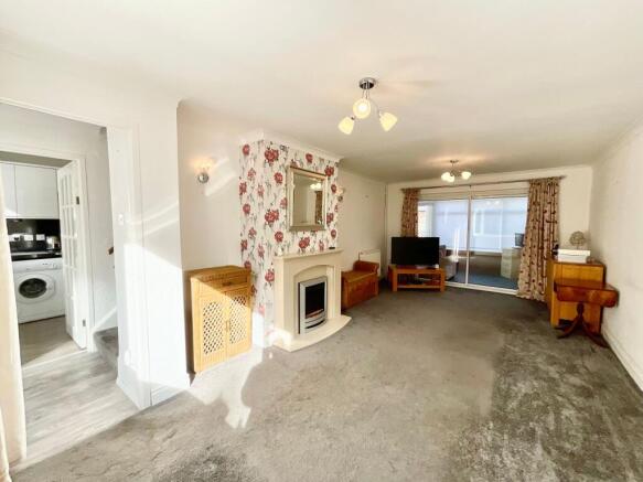 Willow Road, Stone, ST15 photo 3