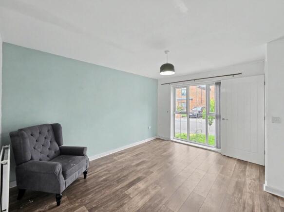 Lodgeside Avenue, Prestwich, Bury photo 4