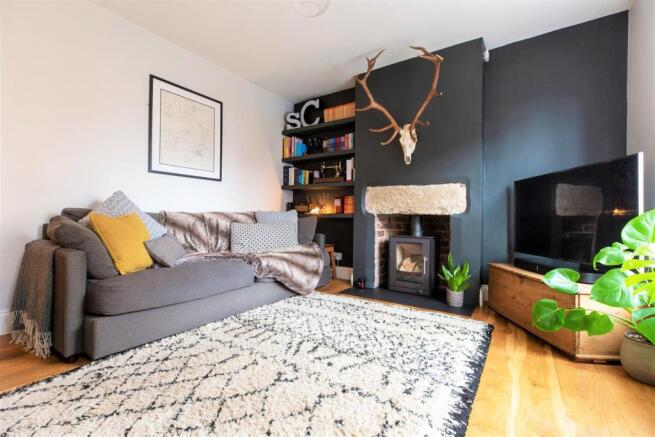 STYLISH LOUNGE