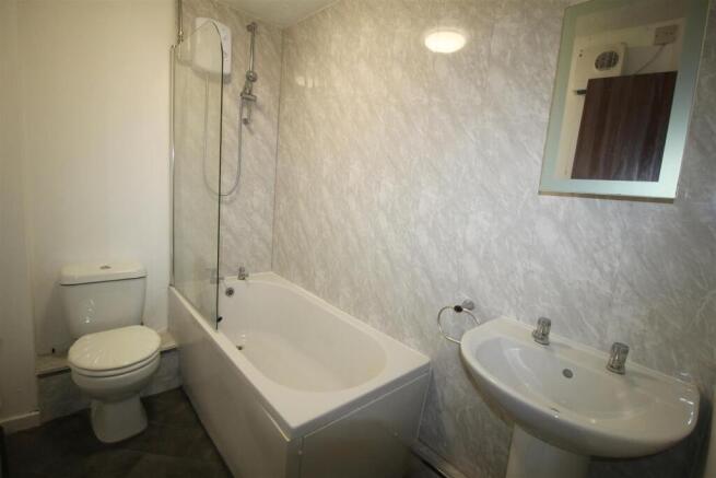 Bathroom.JPG