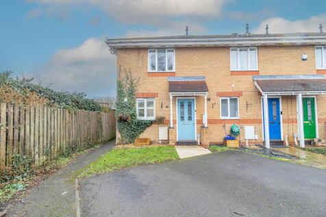 Leary Crescent, Newport Pagnell, MK16 9GB
