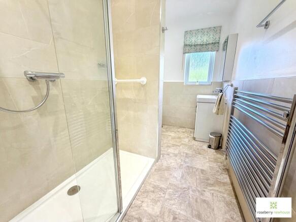 3 bed Bungalow for sale Image 9