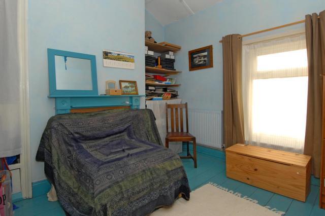 2 Reception Rooms