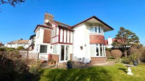 5 Chestergate, St David's Road, Llandudno LL30 3EL