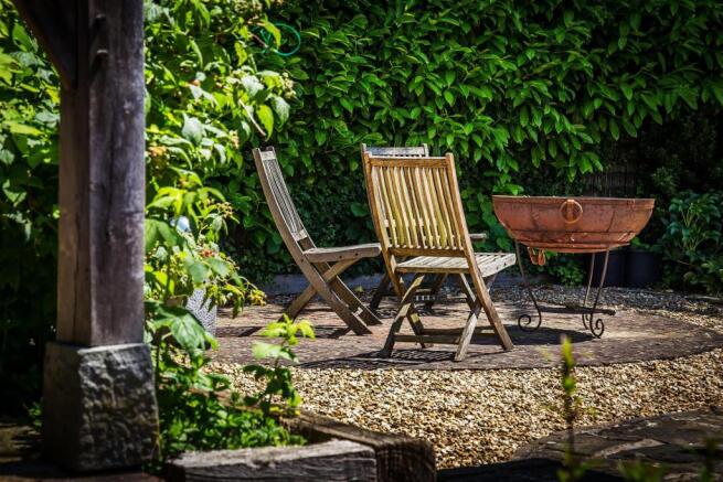 house. estate agency Bucks Green Snoxall