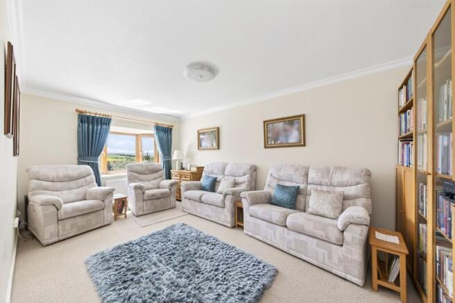 4 bed Semi-Detached for sale Image 12