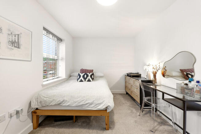 2 bed Terraced for sale Image 12