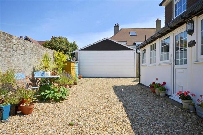 Driveway/Parking