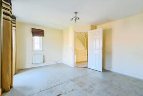 28, Tangmere Avenue, Heywood OL10 2WA