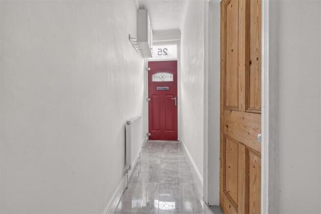 3 bed Terraced for sale Image 10