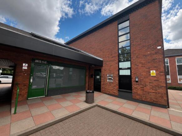 Prominent Commercial Building To Let ¿ Team Val