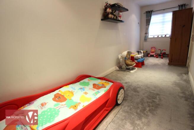 Photo 32