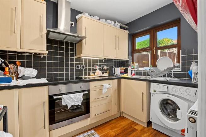 Kitchen_2.jpeg