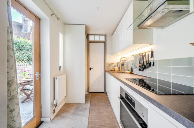 1440134-10-69d538...