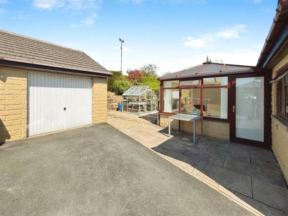 Driveway & Garage