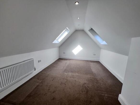 71a Victoria Street attic room.jpg