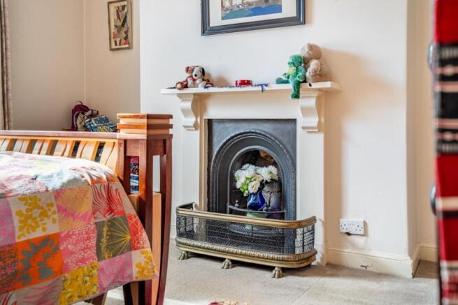 4 bed Terraced for sale Image 12