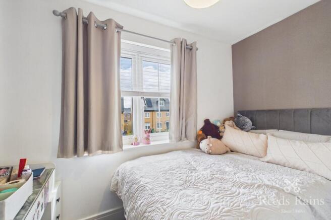 4 bed Detached for sale Image 4