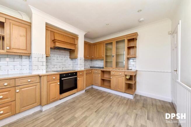 4 bed Terraced for sale Image 5