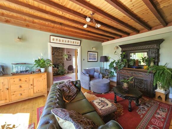 living room 2.jpg