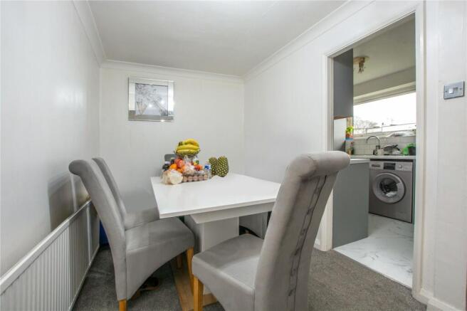 2 bed Apartment for sale Image 5