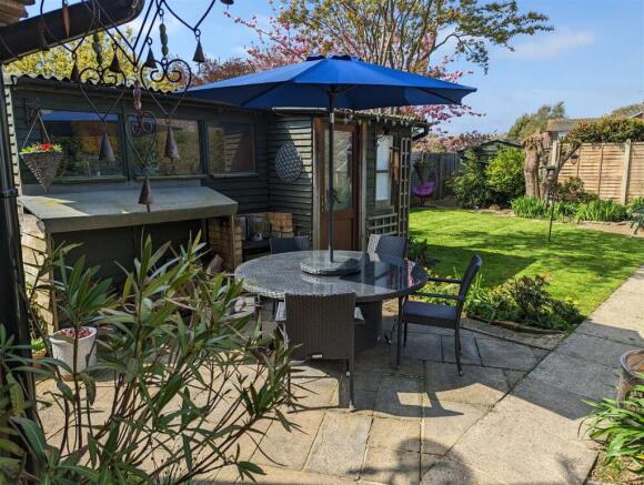 Rear garden new 1.jpg