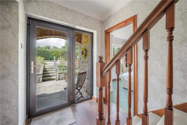 4 bed Detached for sale Image 11