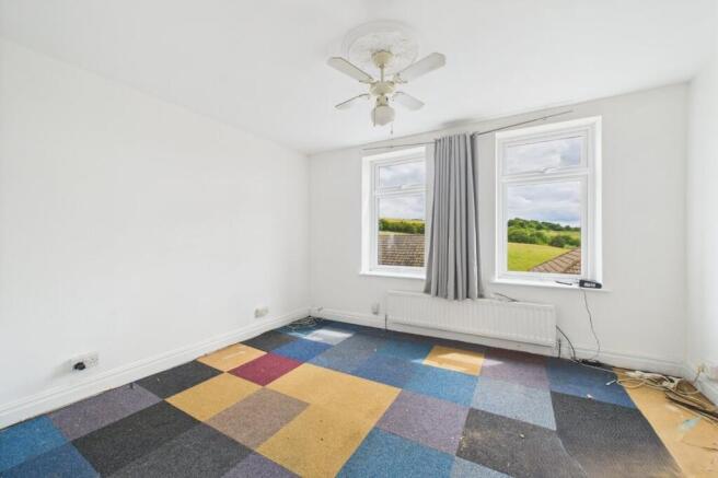 2 bed Terraced for sale Image 5