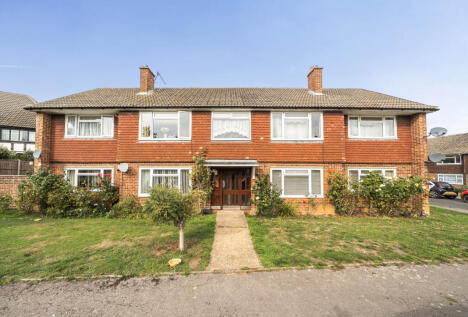 Meadway, Halstead, Sevenoaks, Kent, TN14