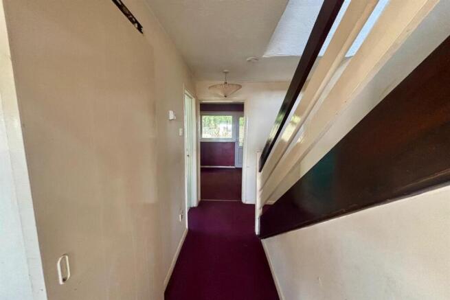 St Leonards Close, Denton, BN9 photo 4