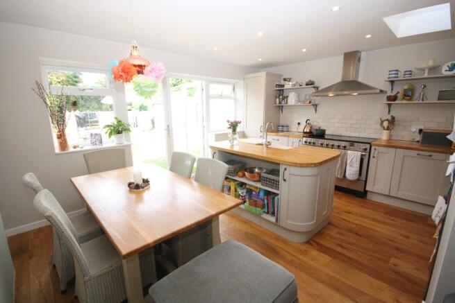 16' Kitchen/ Dining 