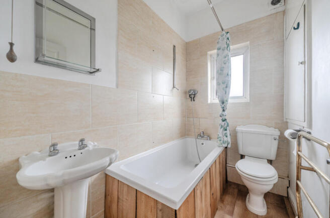 2 bed Terraced for sale Image 8