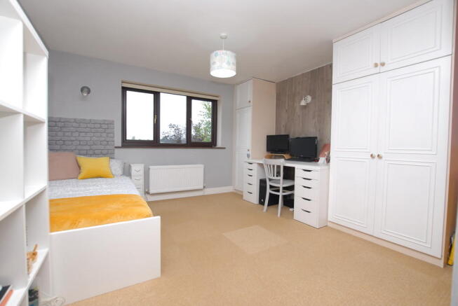Photo 15