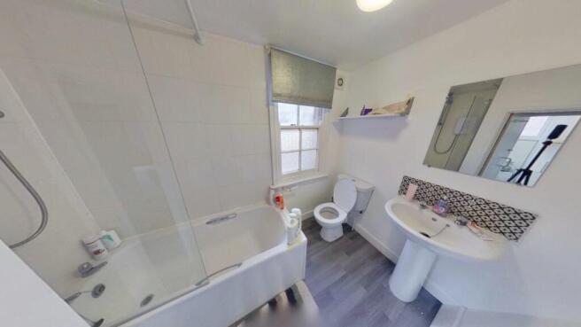 53a-Lenton-Boulevard-Bathroom-2