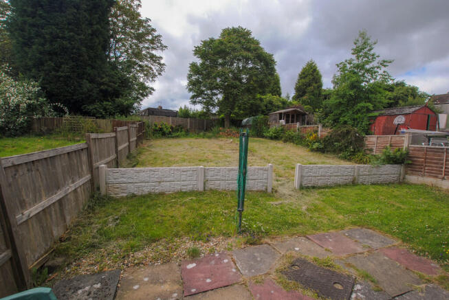Rear Garden2_edit...