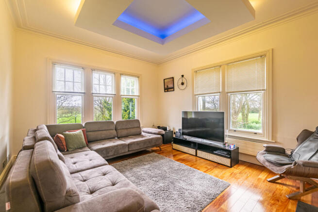 Lounge Dining Room 1