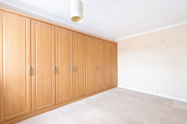 3 bed Terraced to rent Image 11