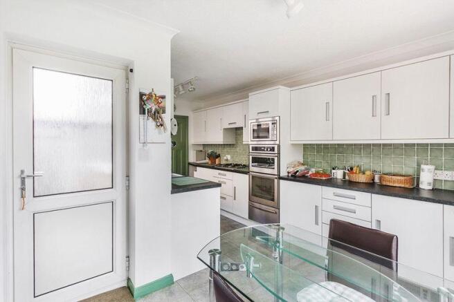 Kitchen/breakf...