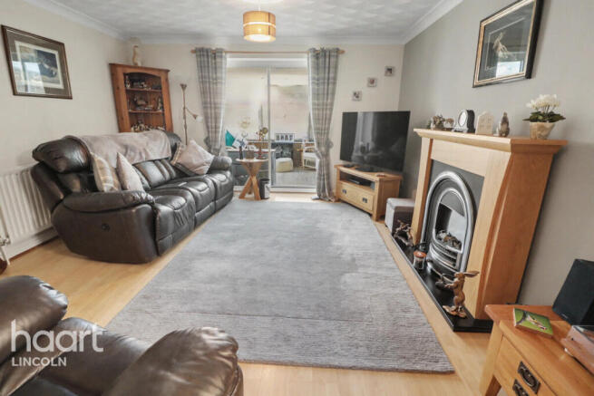 Manor Drive, Wragby photo 4