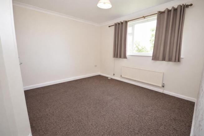 3 bed Semi-Detached for sale Image 6