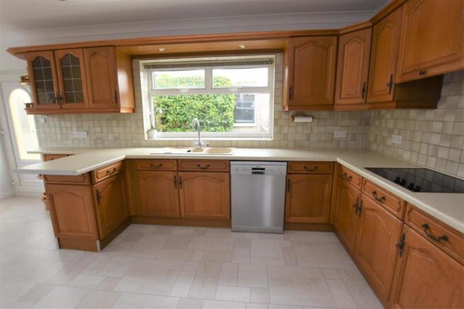 Kitchen Area.jpg